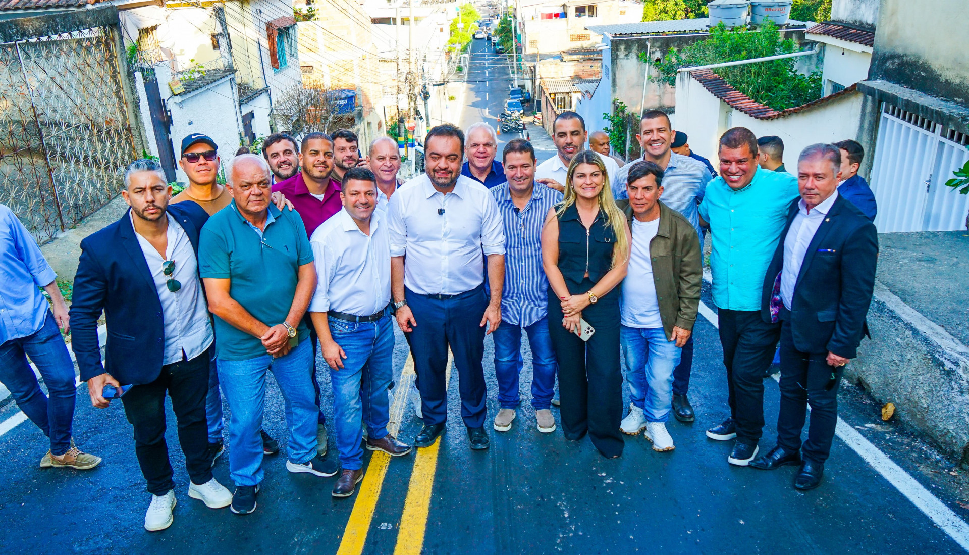 Bairros receberam obras de drenagem, saneamento e asfalto, com novas ruas, calçadas e pintura de muros - PMSJM/Gilberto Rocha