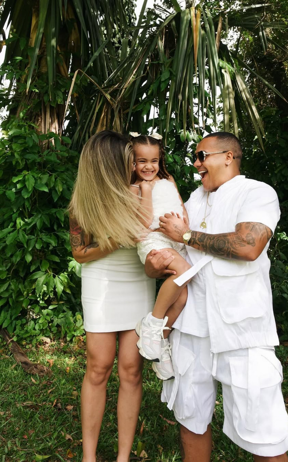 Vitinho com a mulher, Ingrid e a filha, Alice - Reprodução/Instagram