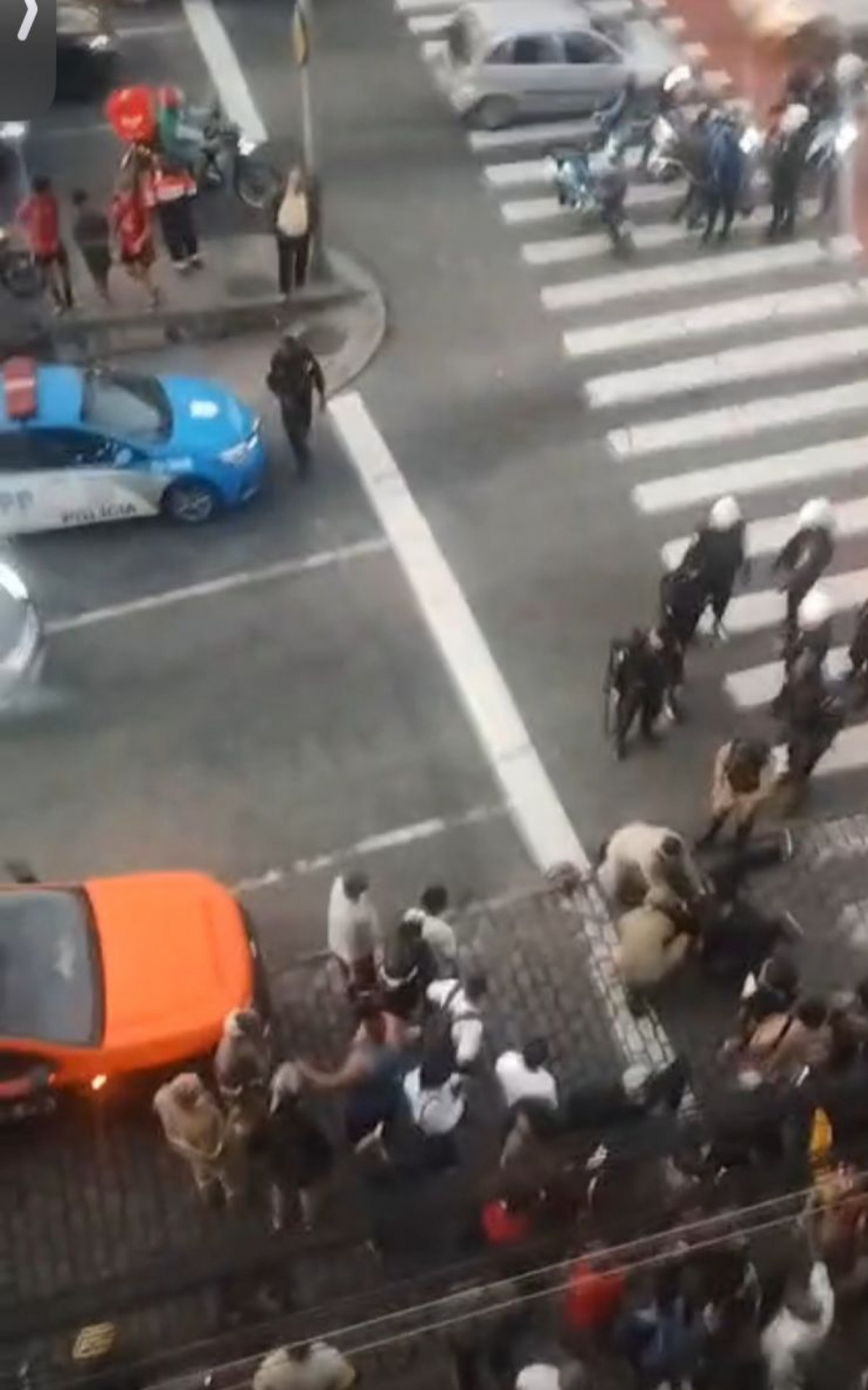 O agente foi baleado ao reagir a um assalto em São Cristóvão - Rede Social