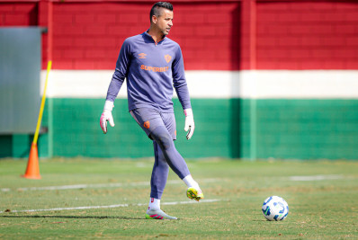 De dispensado a destaque no Mundial: Fábio vive momento especial e reencontra Cruzeiro