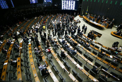 Veja como votou cada deputado no projeto que flexibiliza o licenciamento ambiental