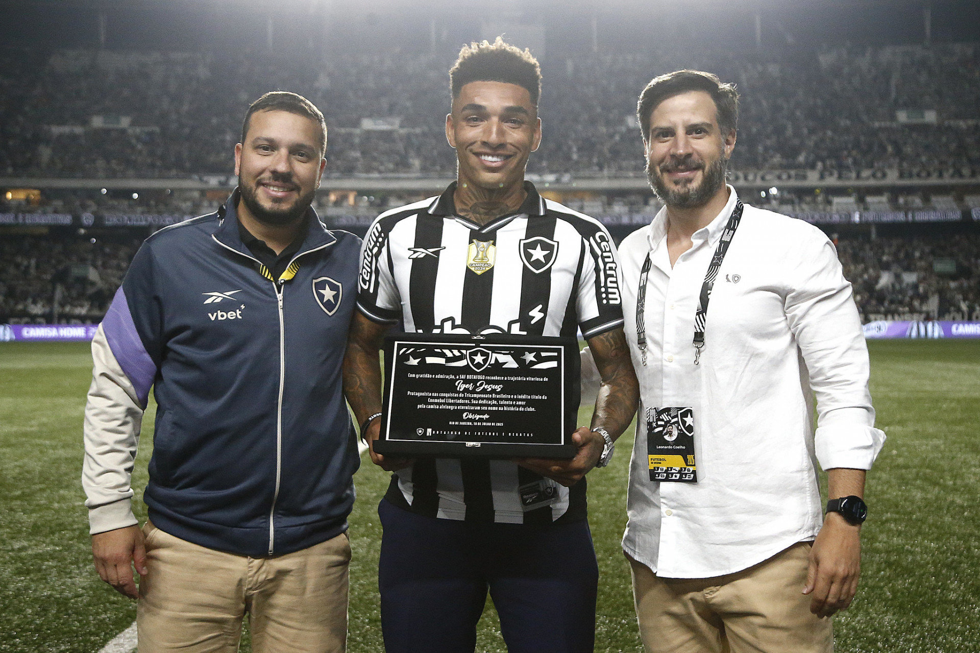 Alessandro Brito, Igor Jesus e Léo Coelho - Vítor Silva/Botafogo