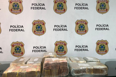 Homem é preso com mais de R$ 800 mil no Aeroporto do Galeão