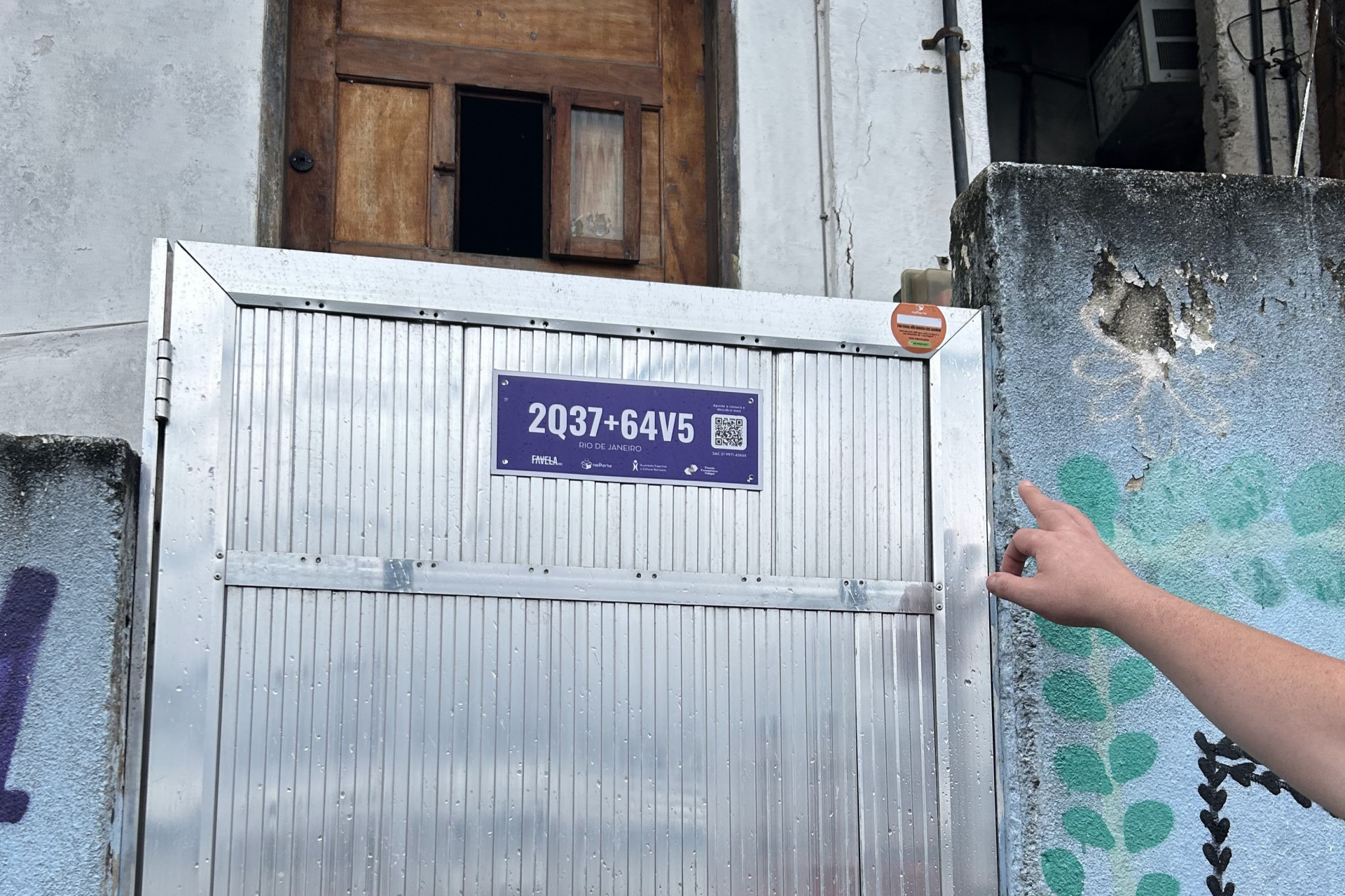 Casas do Vidigal recebem código de endereçamento digital  - Divulgação / Katrine Scomparin