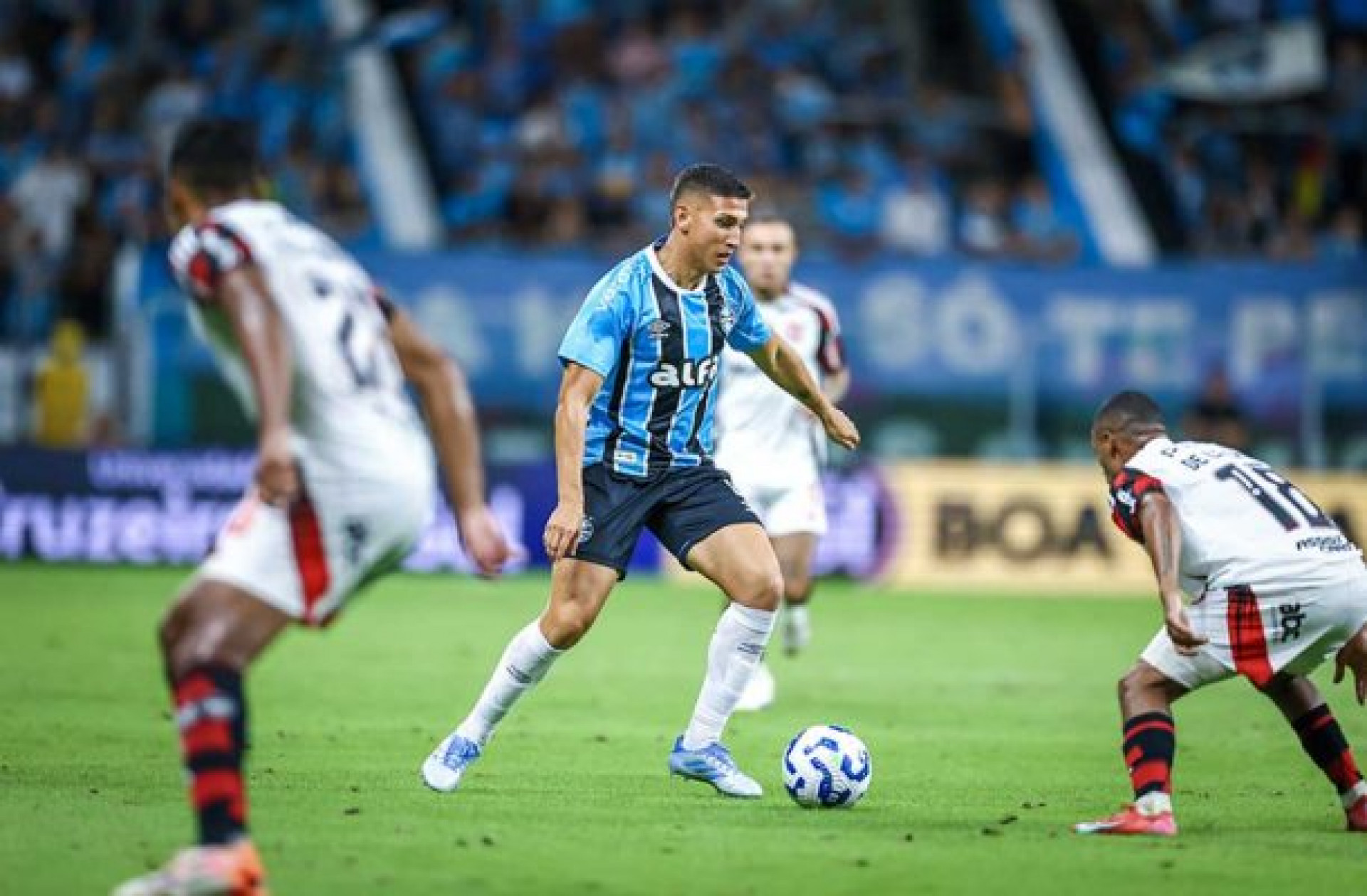 Monsalve ser&aacute; desfalque, mas Braithwaite e Cristian Olivera retornam ao Gr&ecirc;mio