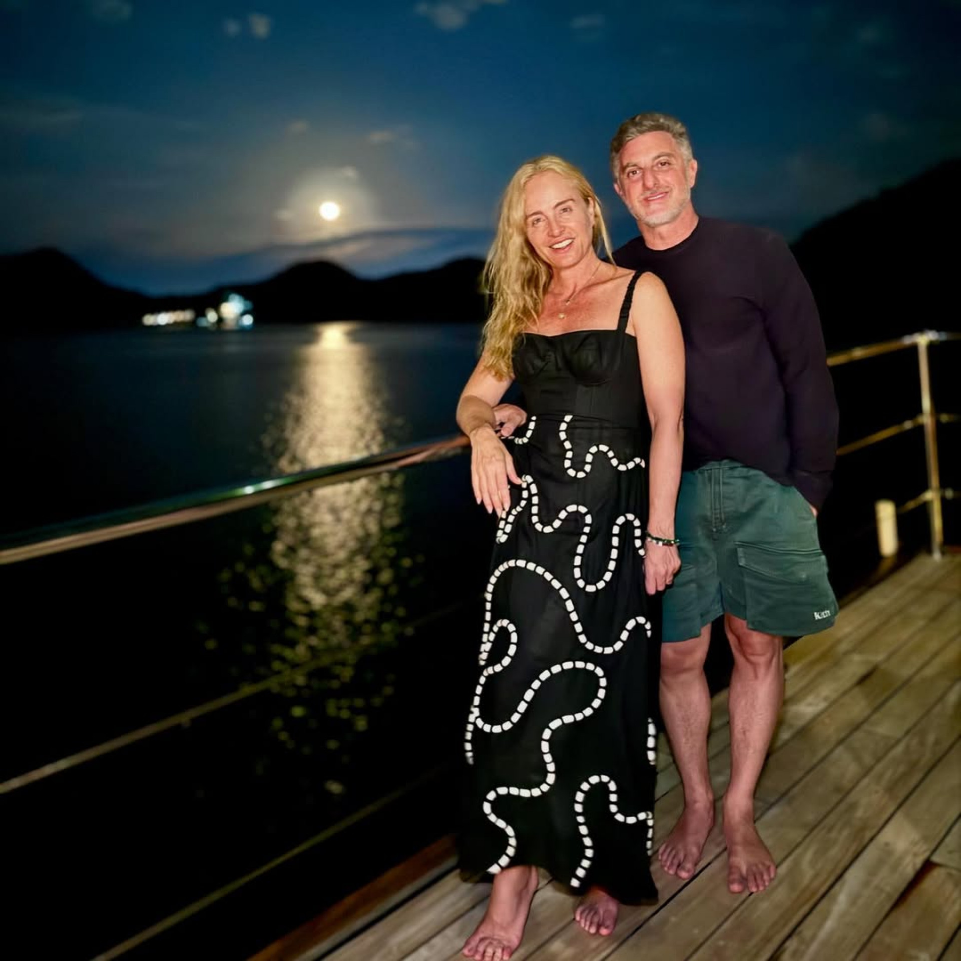 Luciano Huck e Angélica aproveitam viagem na Indonésia - Reprodução / Instagram