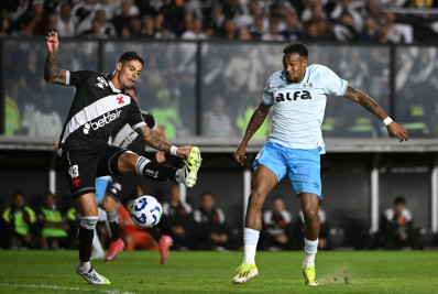 Vasco sai na frente, mas cede empate para o Grêmio e tropeça no Brasileiro