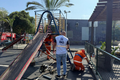 Praça Varnhagen ganha novos brinquedos