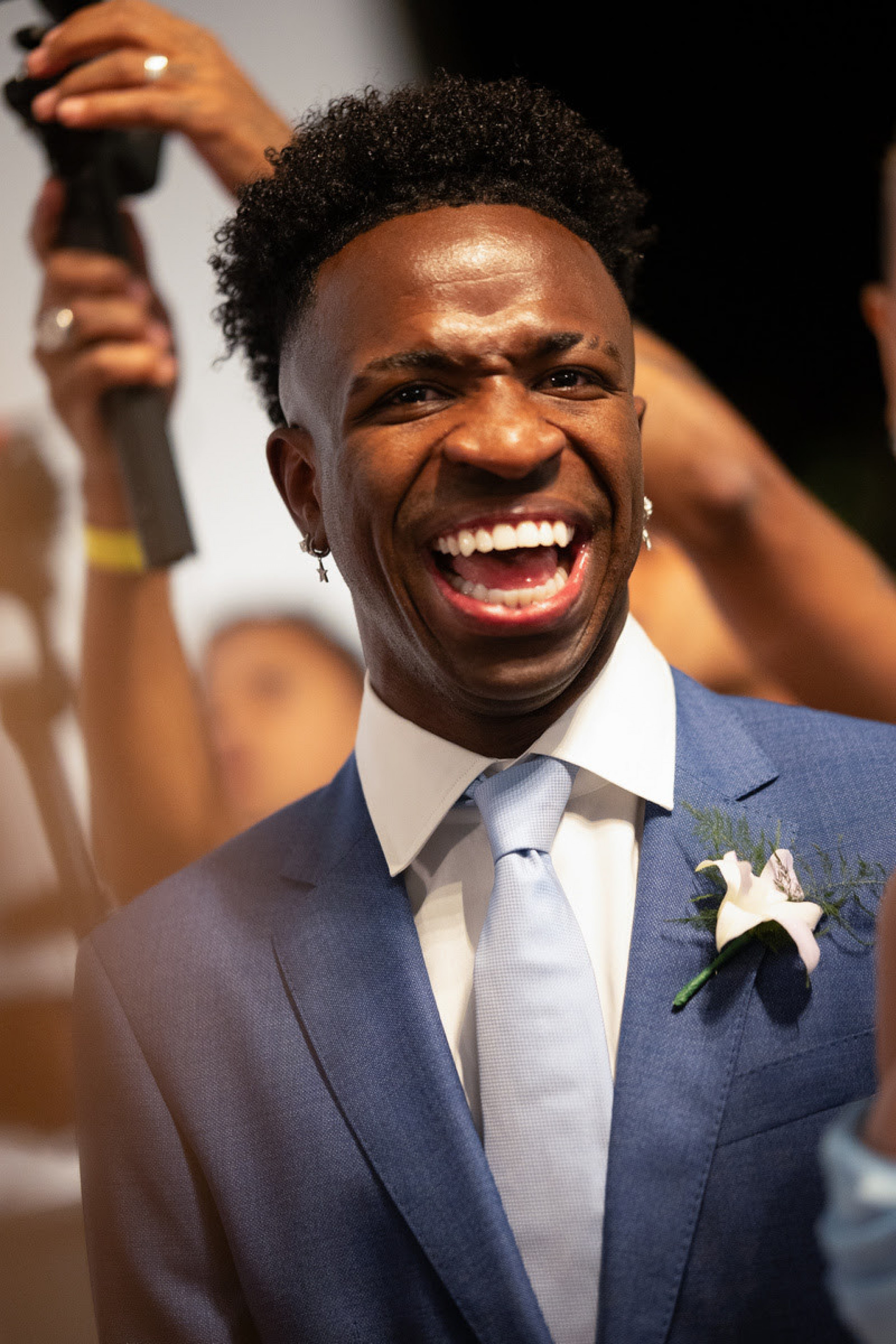 Vini Jr. marca presença no casamento de Éder Militão e Tainá Castro - Divulgação / Gabriel Queiroz