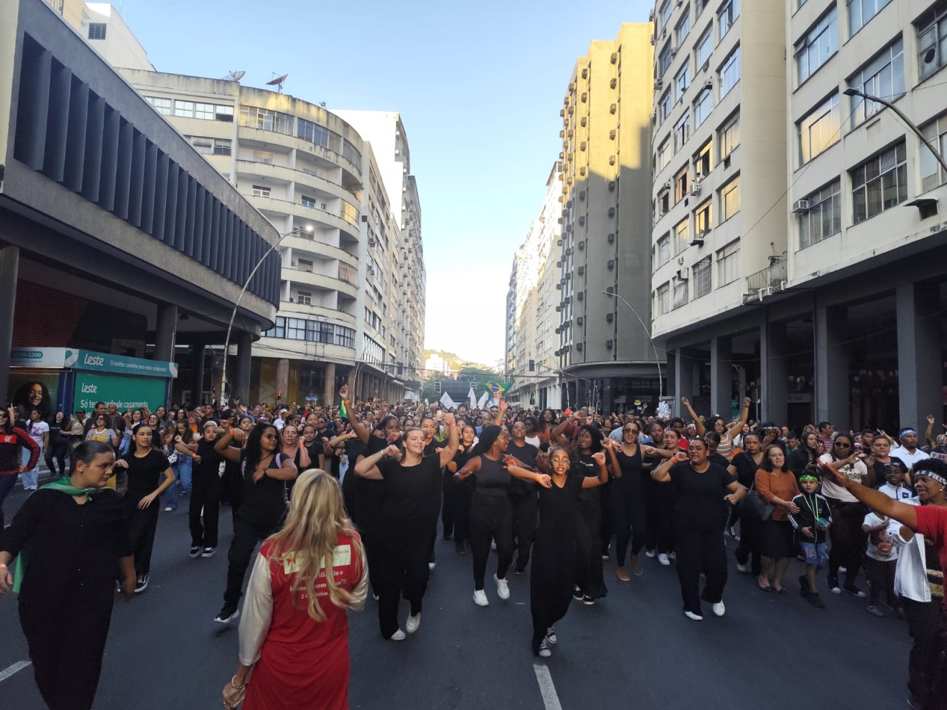 Um grupo de coreografia se apresentou durante a Marcha para Jesus - João Santos / Agência O Dia