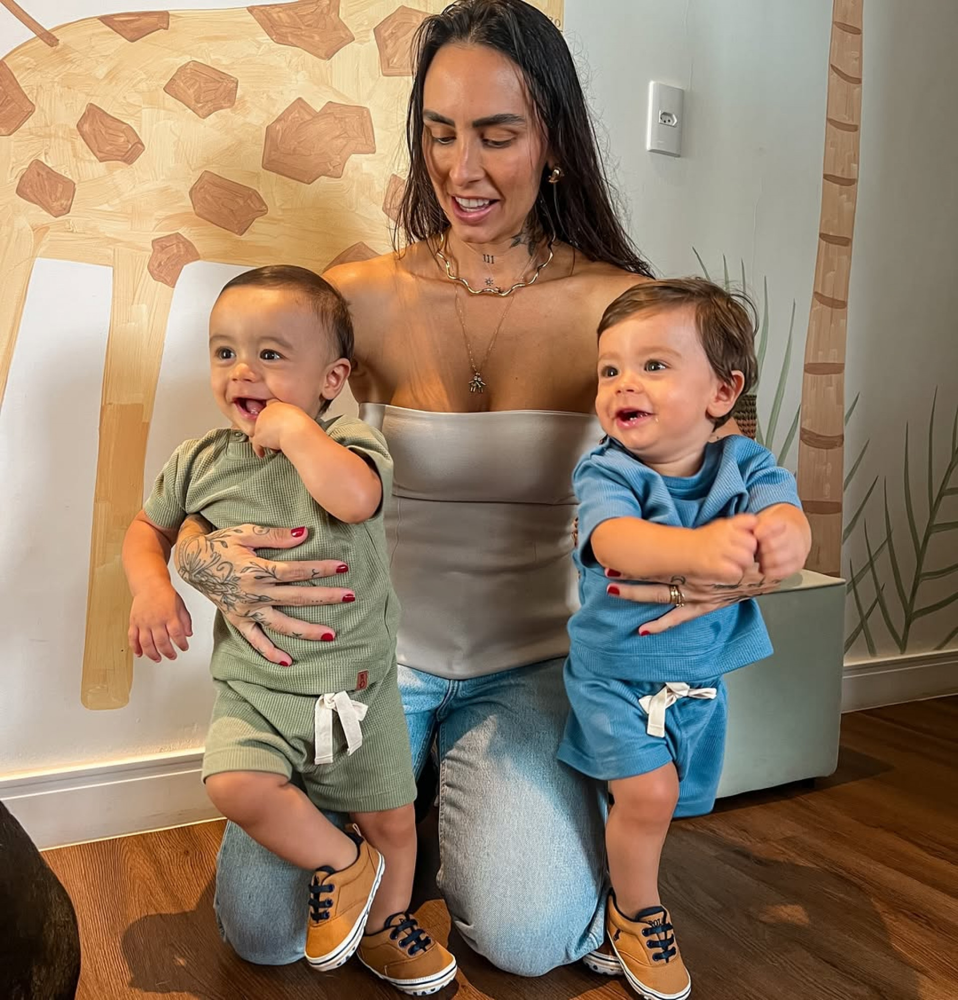 Grávida de gêmeos, Clara já é mãe de João e José  - Reprodução/Instagram