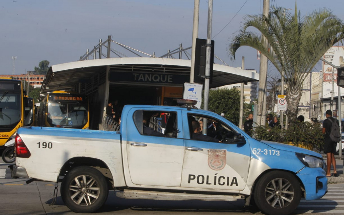Servi&ccedil;o do BRT na Esta&ccedil;&atilde;o Tanque foi interrompido durante clima de tens&atilde;o na Pra&ccedil;a Seca
