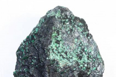 Esmeralda de 92,5 kg encontrada na Bahia será leiloada com lance inicial de R$ 100 milhões