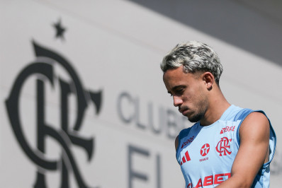 Matheus Gonçalves pede desculpa por comentário em post do Flamengo: 'Atitude egoísta'