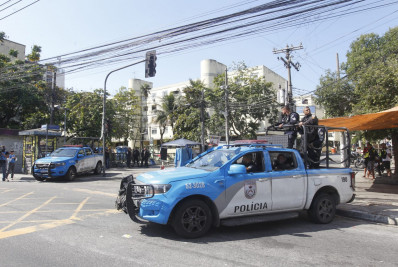 Palco de disputas entre bandidos rivais, comunidades do Recreio e Vargem recebem operação da PM