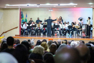 Banda União Quissamaense celebra 110 anos com concerto emocionante e casa cheia