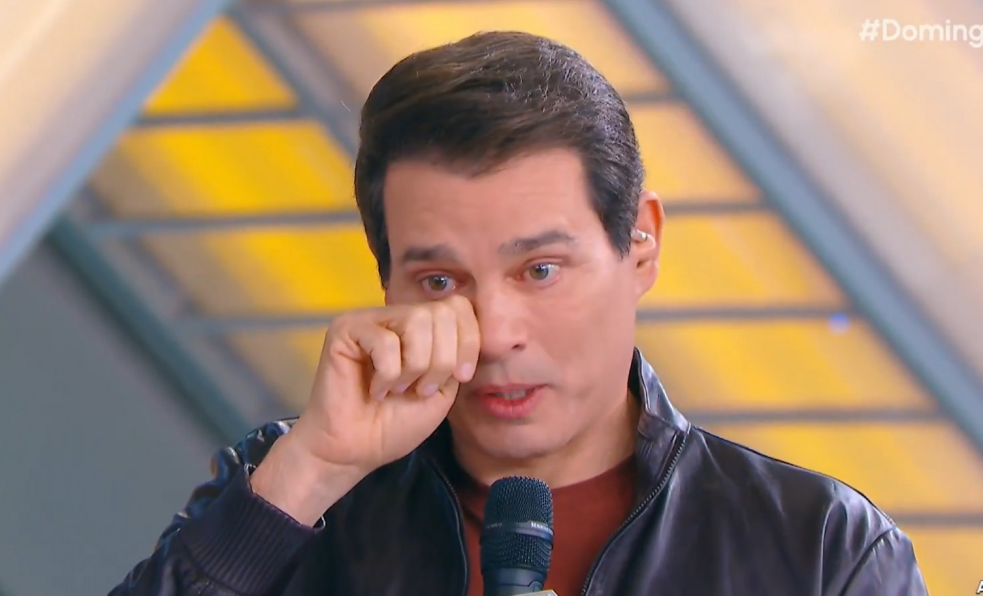 Celso Portiolli durante o 'Domingo Legal' - Reprodução de vídeo / SBT