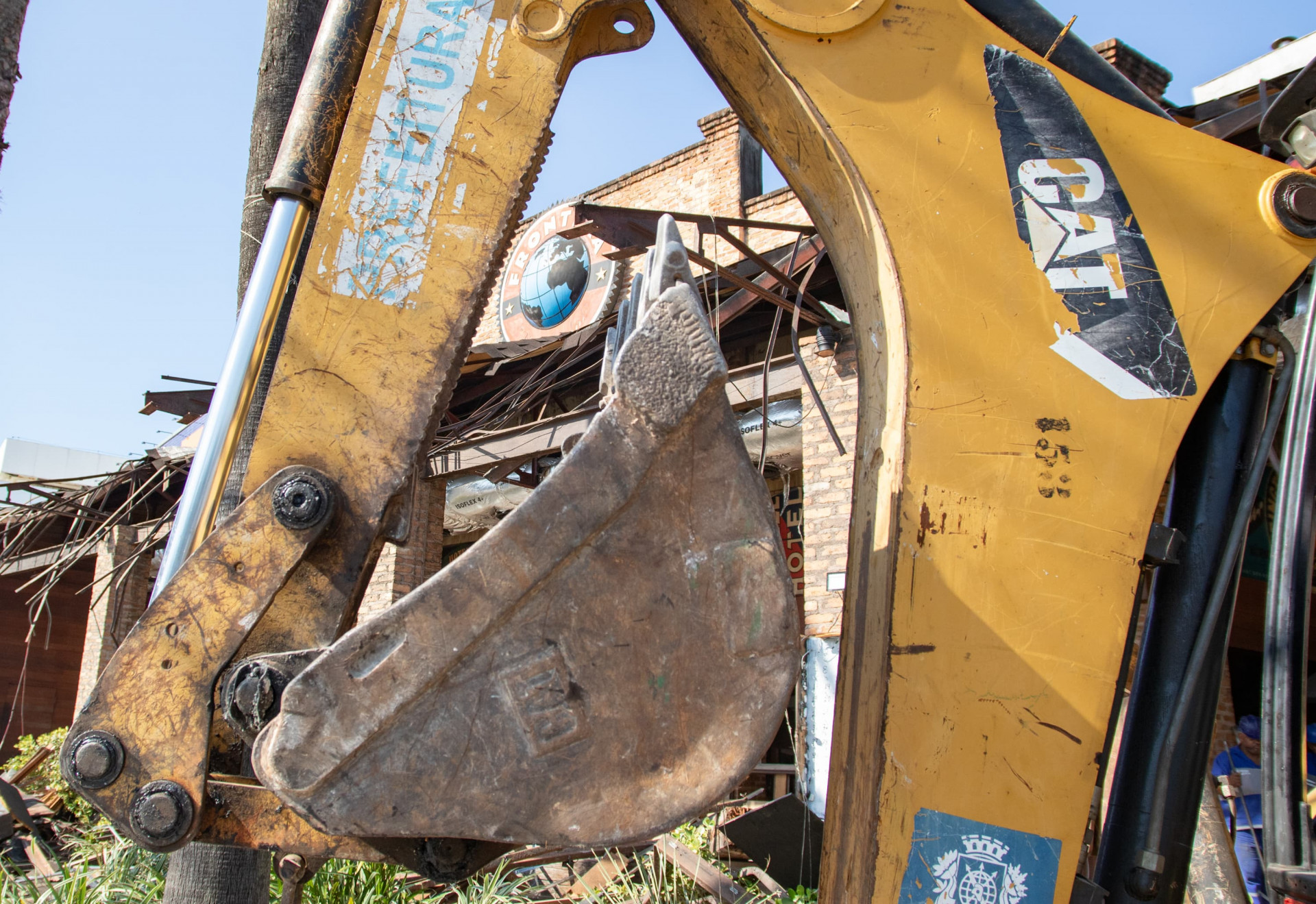 Prefeitura esteve no local na manhã desta segunda-feira (21) - Érica Martin / Agência O Dia