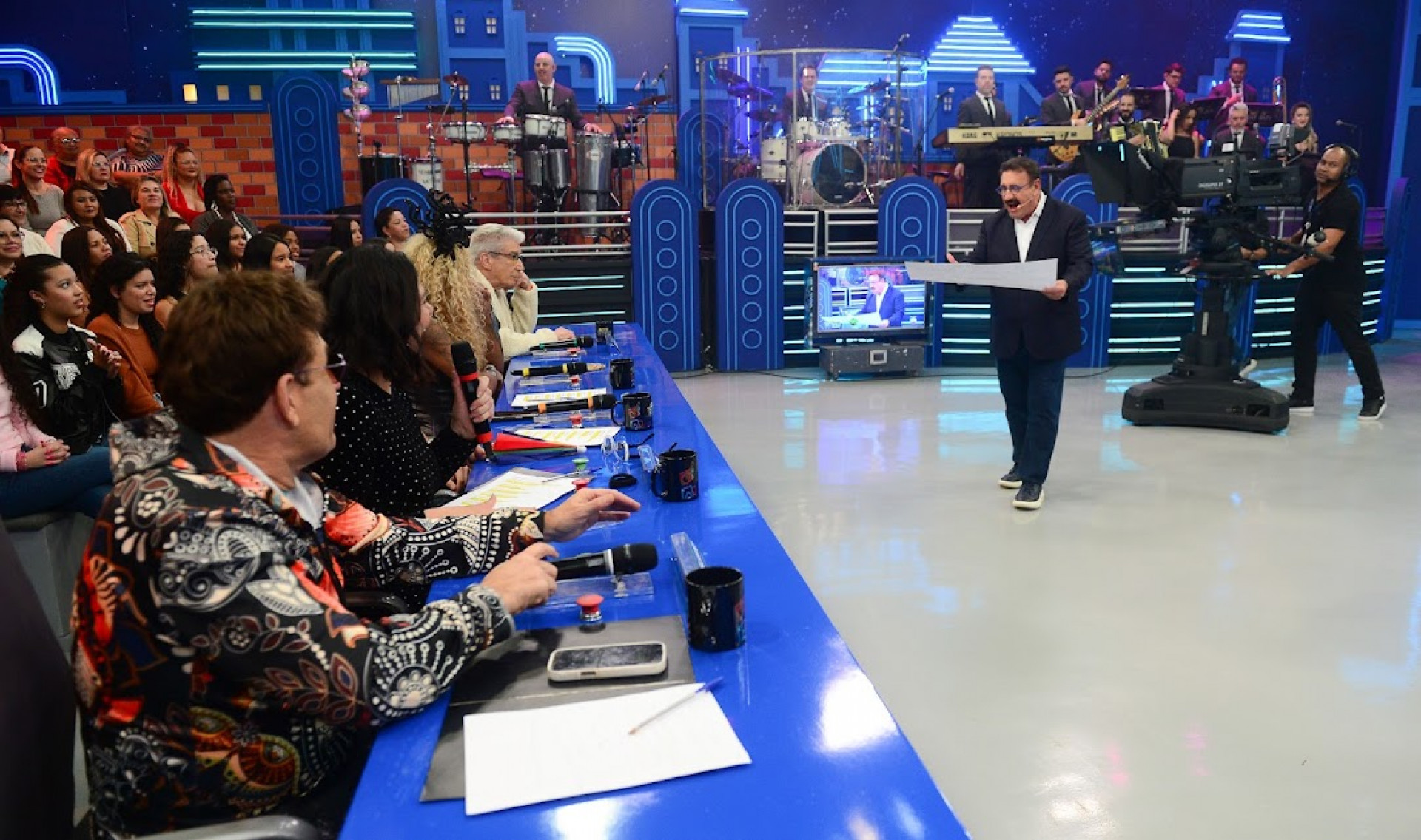 'Programa do Ratinho', do SBT, traz de volta o concurso 'Gata Molhada', nesta segunda-feira (21) - Divulgação / Francisco Cepeda