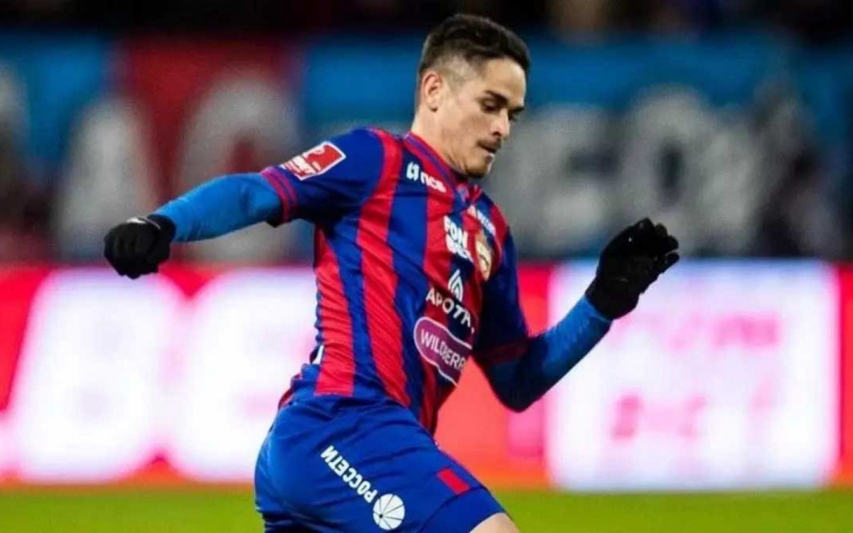 Khellven ex-Athlético-PR é alvo do Flamengo