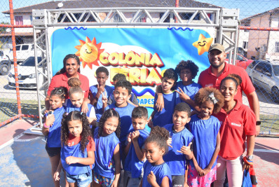 Colônia de férias leva lazer e cidadania para crianças de conjunto habitacional em Itaipuaçu