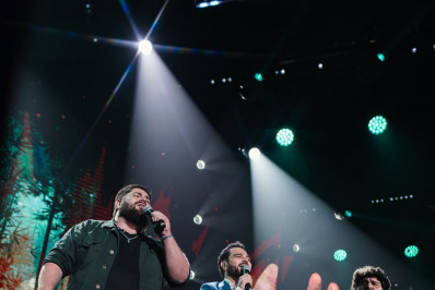 Luciano Camargo anuncia single com participação de César Menotti & Fabiano