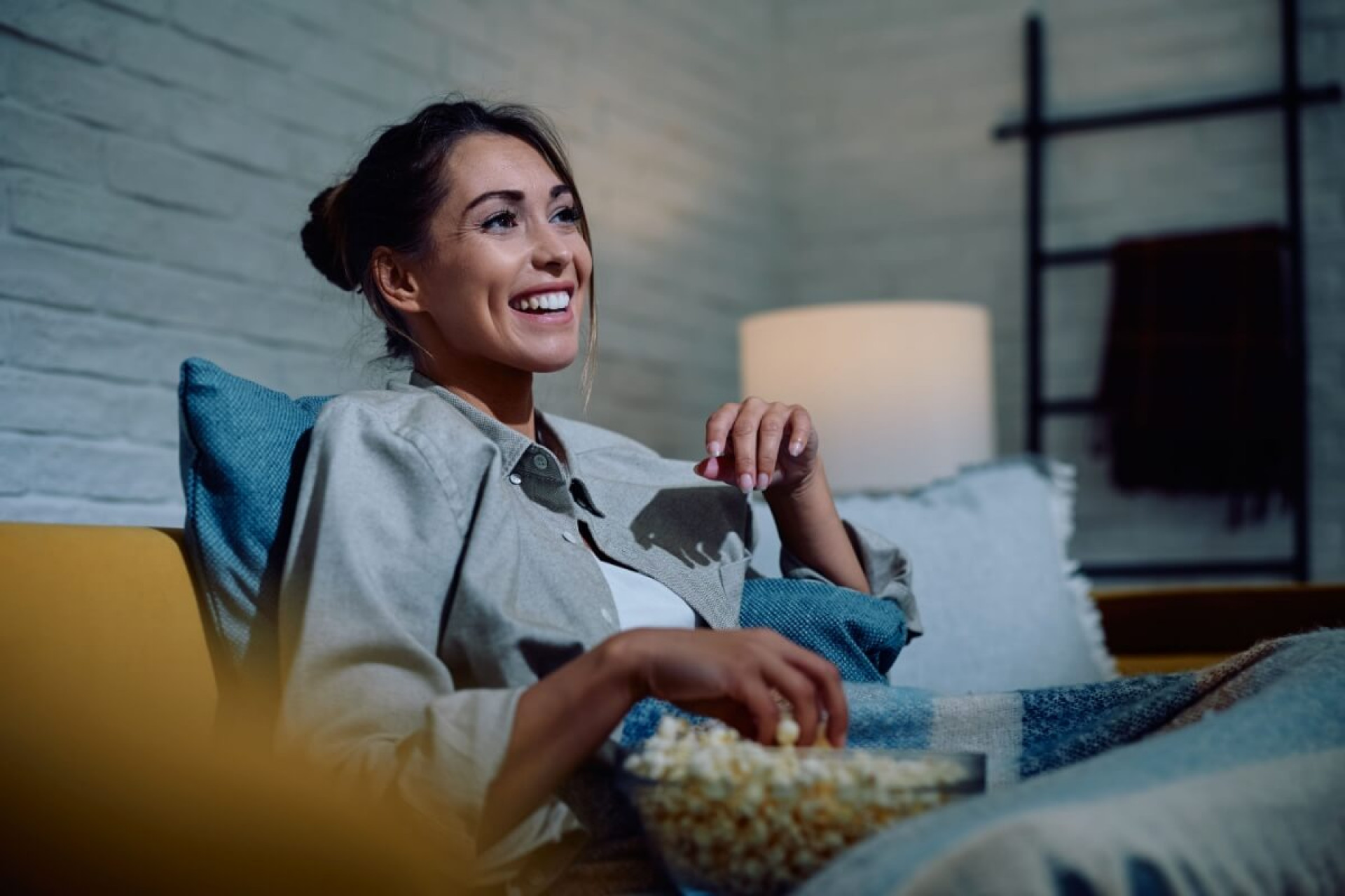 Algumas s&eacute;ries s&atilde;o perfeitas para o fim de semana (Imagem: Drazen Zigic | Shutterstock)