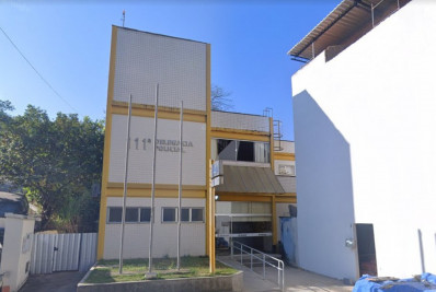 Homem é preso após agredir ex-companheira com placa de sinalização em Sumidouro