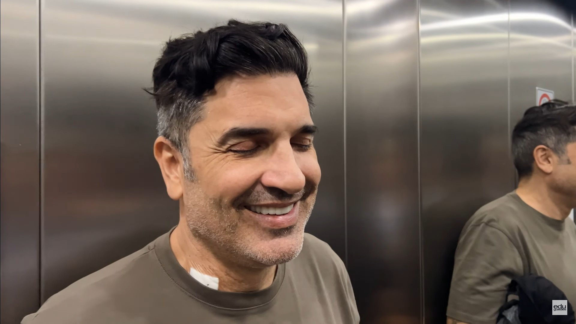 Edu Guedes relembra momentos difíceis durante internação  - Reprodução / YouTube