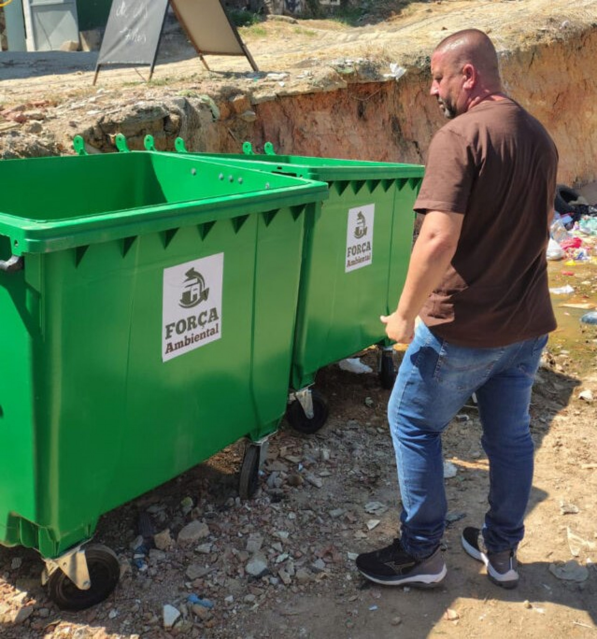 O secret&aacute;rio Christiano Pontes destacou que a coleta de lixo est&aacute; regular na cidade   - PMBR / Divulga&ccedil;&atilde;o