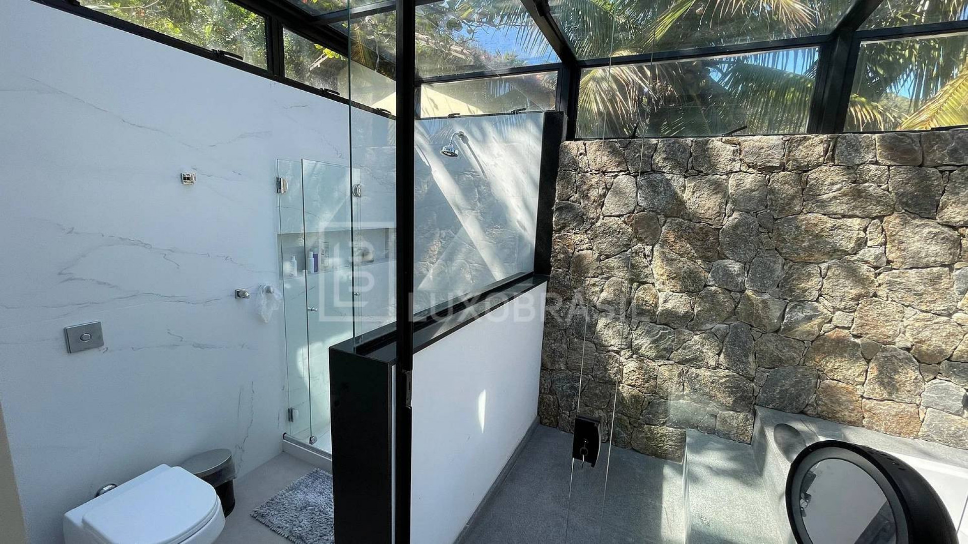 Oruam abrigava adolescente foragido em sua mansão  - Divulgação/Imobiliária Luxo Brasil