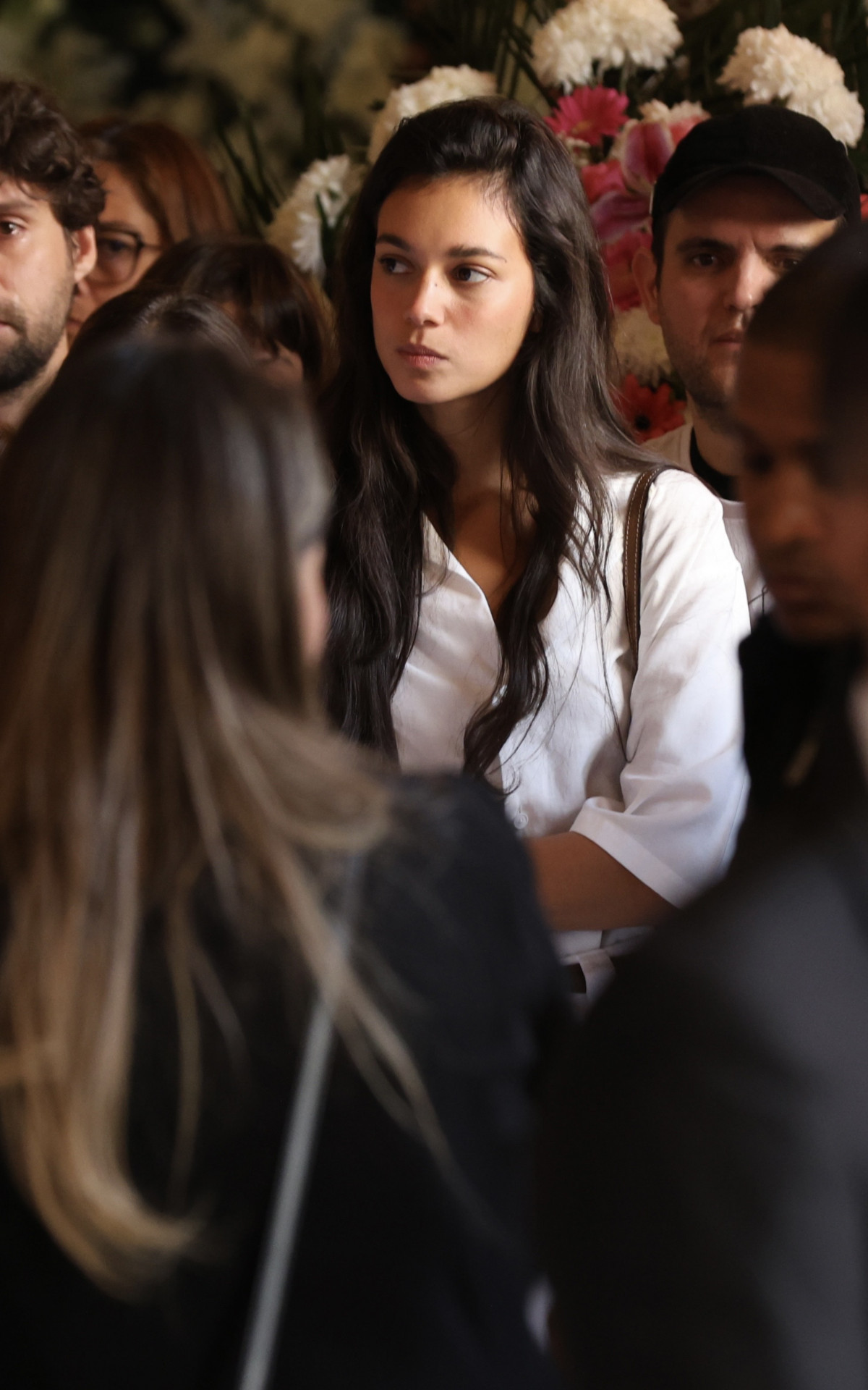 Alane Dias vai ao velório de Preta Gil no Theatro Municipal do Rio de Janeiro