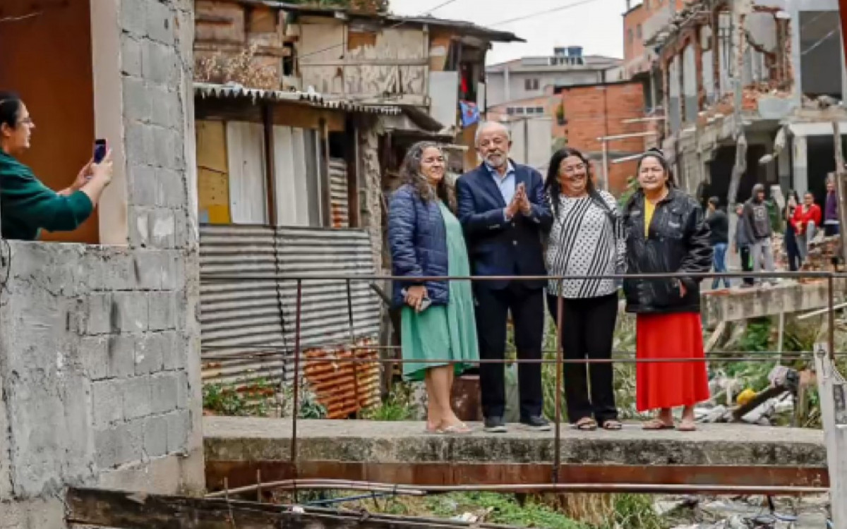 Durante a cerimônia, Lula anunciou investimentos do programa PAC Seleções 2025 Periferia Viva