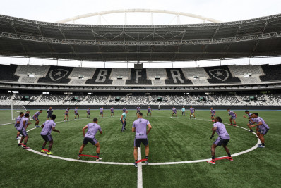 Botafogo x Flamengo: onde assistir, escalações e arbitragem