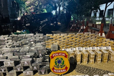 Polícia Federal e PM apreendem 900 kg de drogas em Goiás