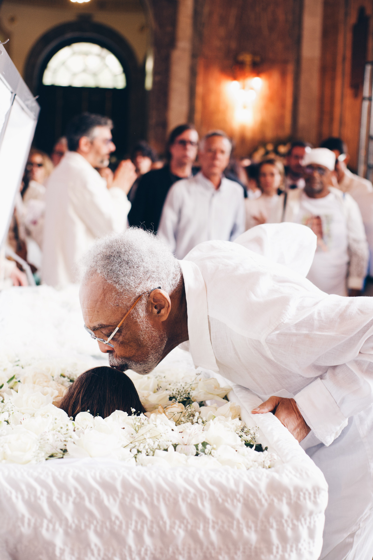 Gilberto Gil se despede de Preta Gil com beijo carinhoso em velório - Lia Maciel / Marketing Crematório e Cemitério da Penitência