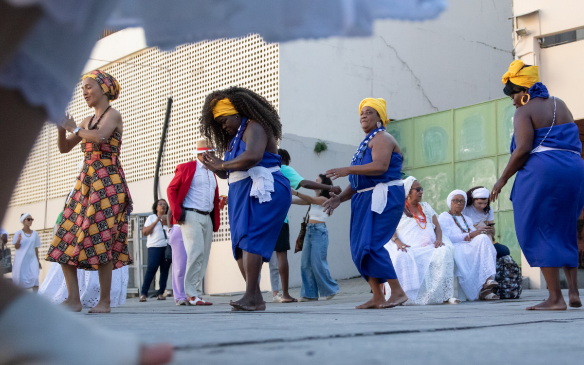 Celebra&ccedil;&atilde;o acontece na Pra&ccedil;a Jornal do Com&eacute;rcio, no Centro do Rio