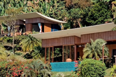 Mansão de R$ 110 milhões em Angra vira estrela de novelas e pode ser sua por alguns dias