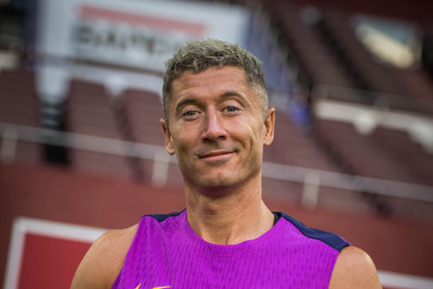 Por lesão, Lewandowski desfalcará o Barcelona na estreia do Espanhol