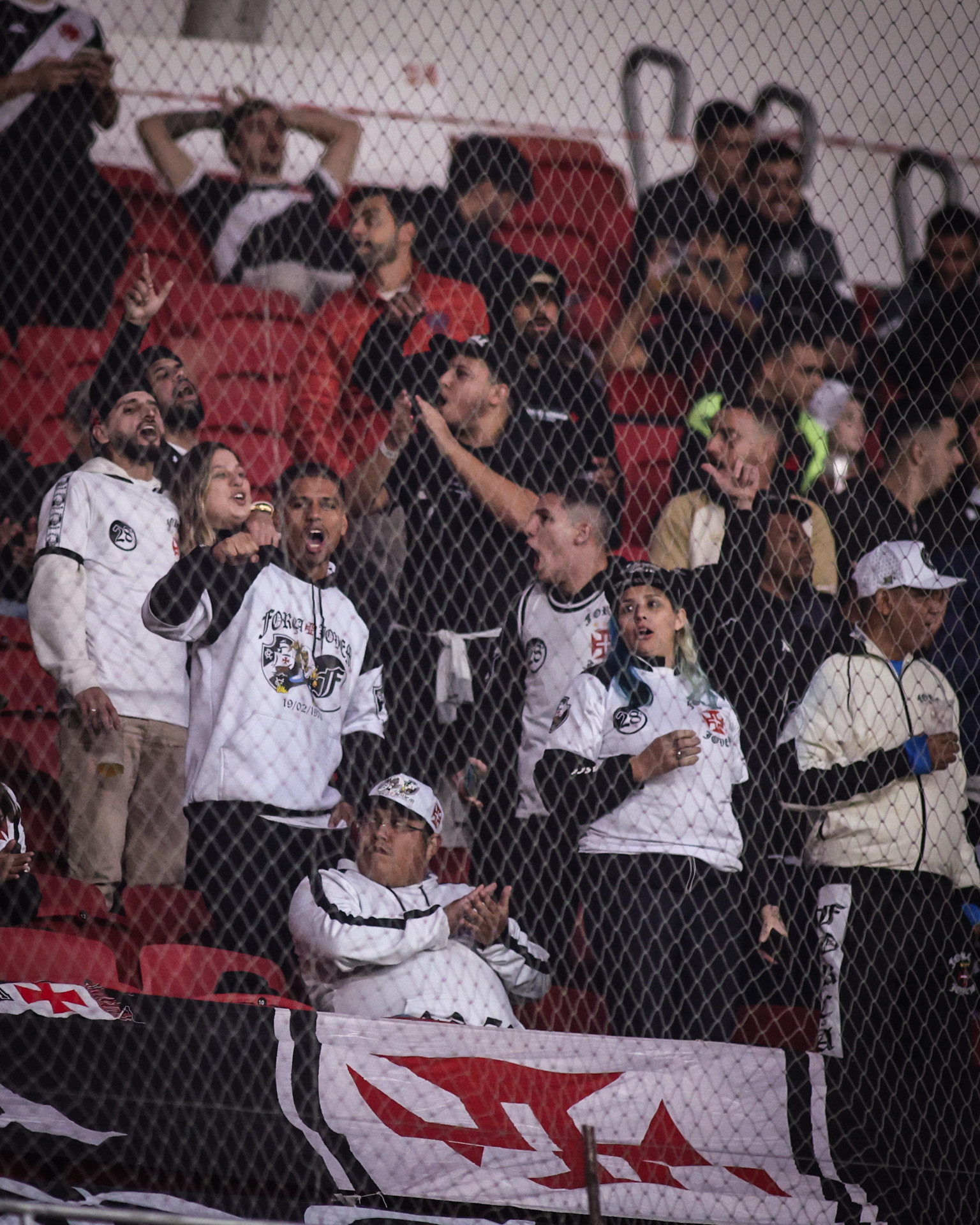 Vasco foi derrotado pelo Internacional no Beira-Rio - Dikran Sahagian/Vasco
