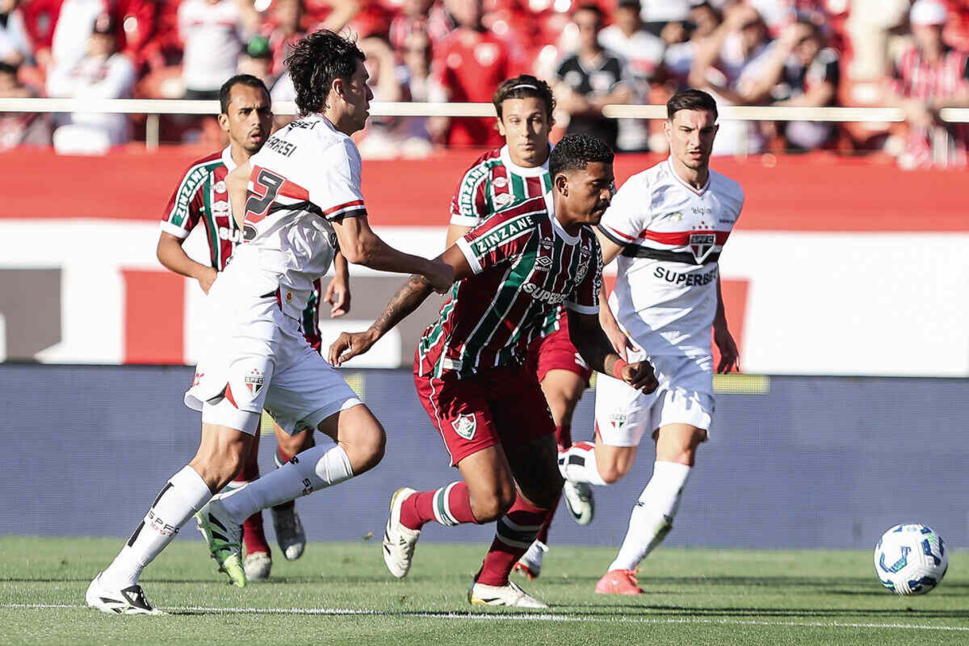 Após derrota contra o São Paulo, Renato Gaúcho explica mudança na formação