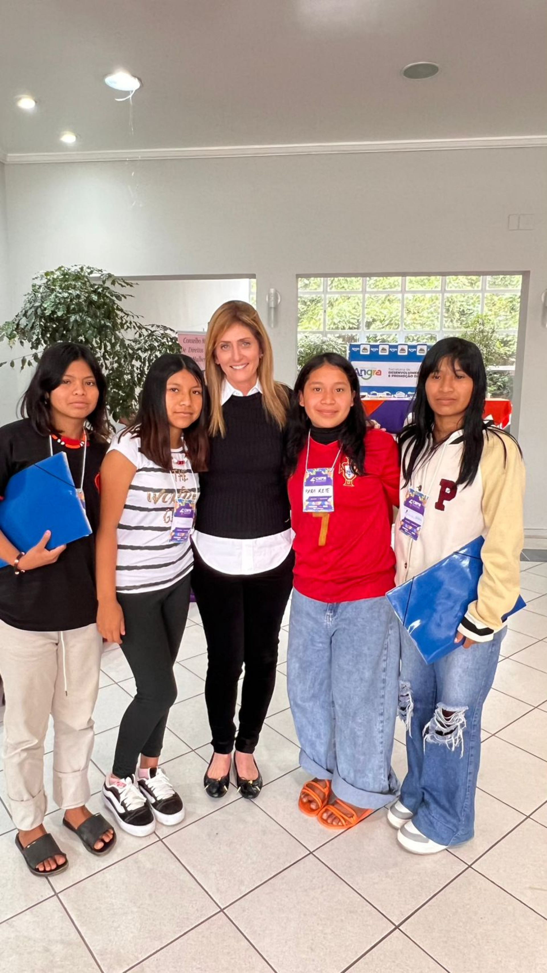 Mulheres ind&iacute;genas em destaque na confer&ecirc;ncia - Divulga&ccedil;&atilde;o/Assessoria deputada