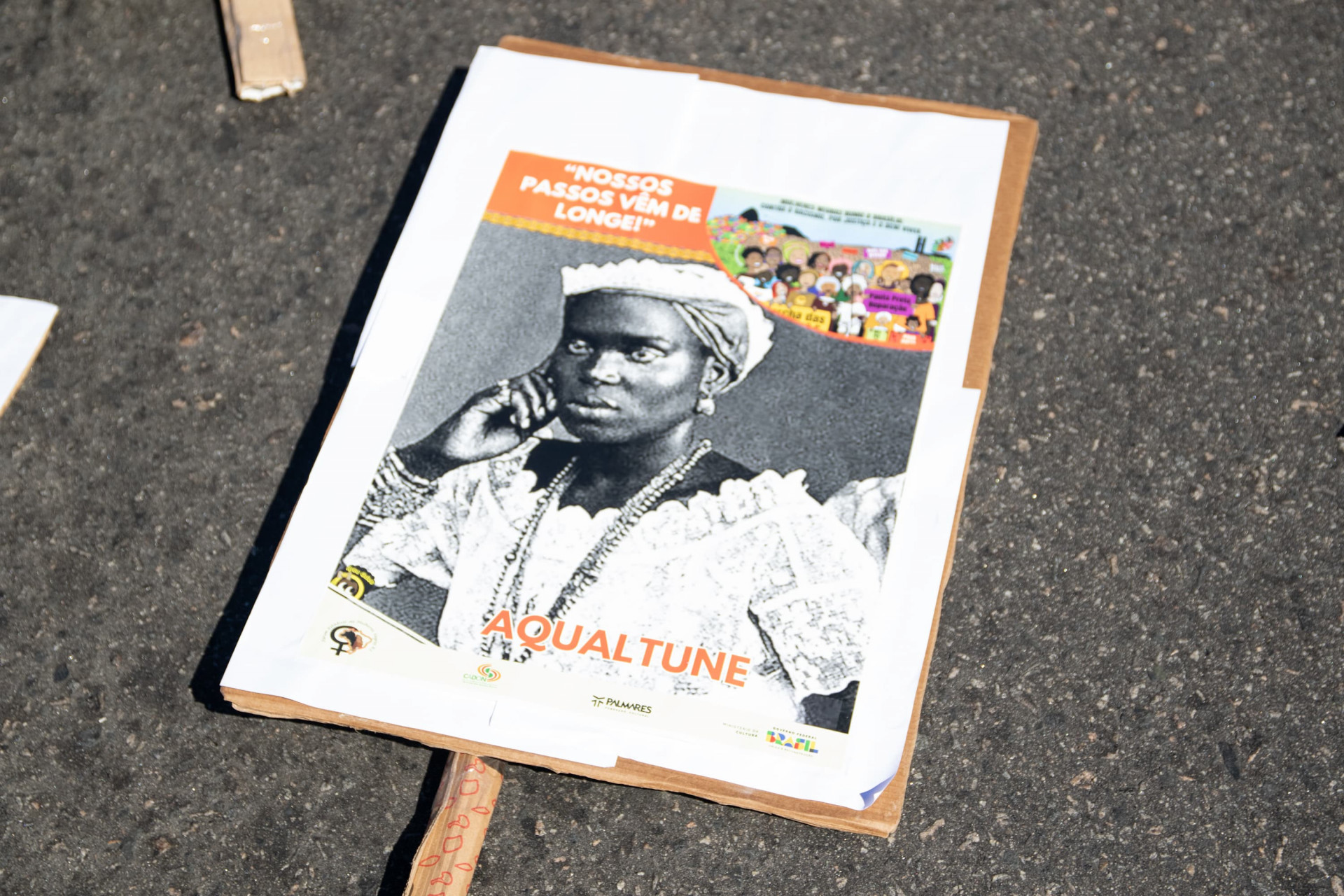 Mulheres Negras marcham em Copacabana contra o racismo, por justiça e o bem viver - Érica Martin / Agência O Dia