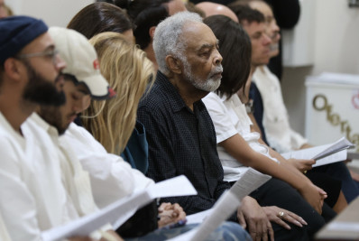 Missa de sétimo dia reúne amigos e familiares de Preta Gil