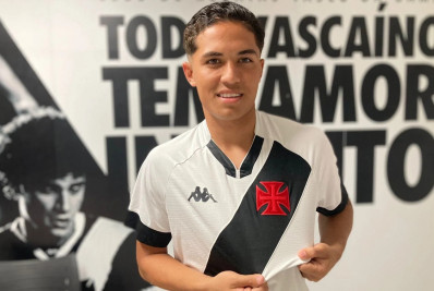 Vasco faz contraproposta e trava empréstimo de lateral ao Atlético-MG