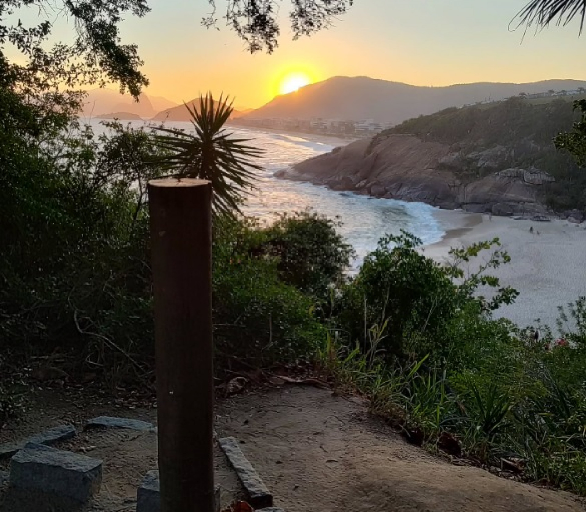 Manoel Marins, pai de Juliana, publicou foto nas redes sociais denunciando o caso - Reprodução / Instagram