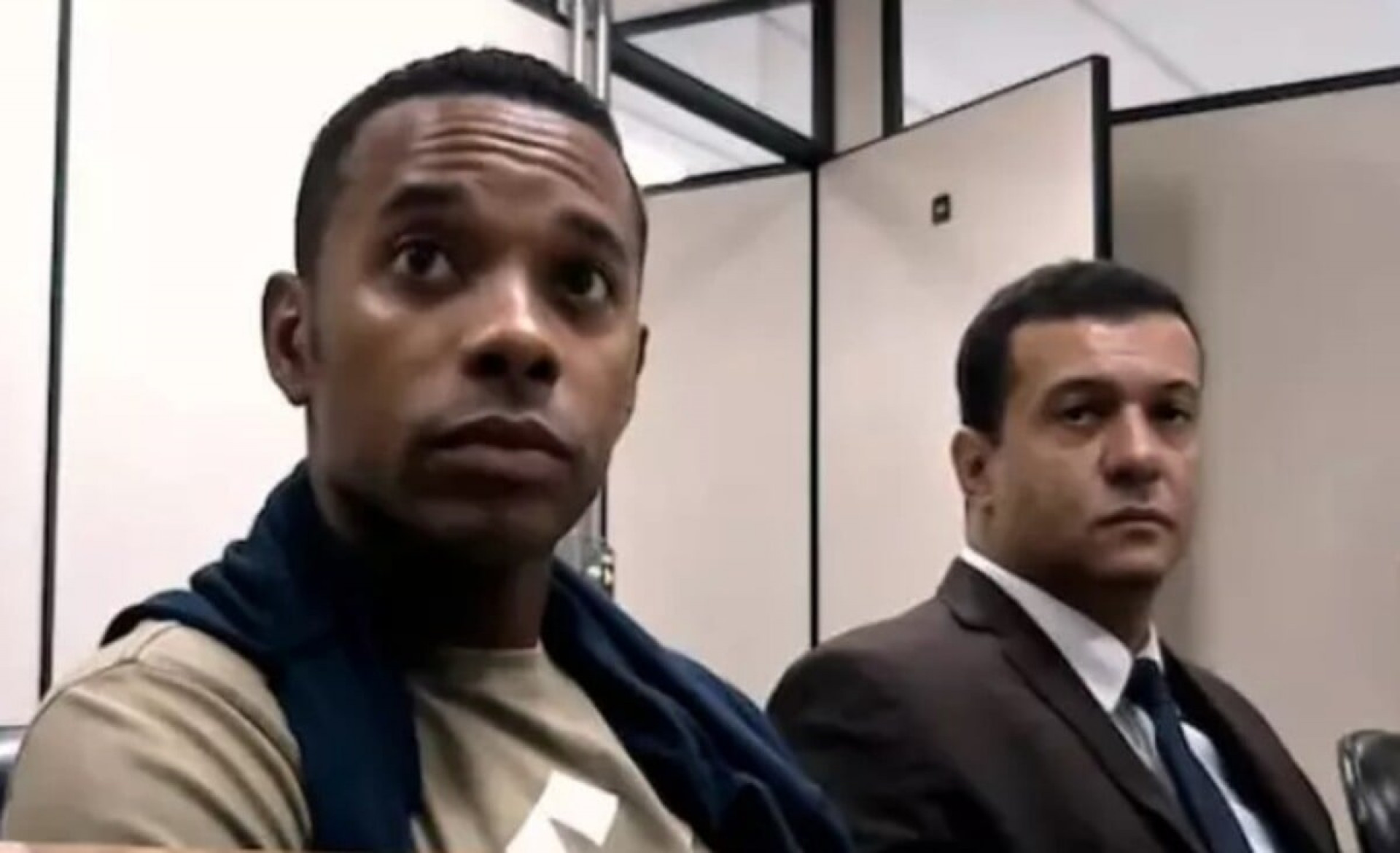 Hacker confirma sociedade com Robinho em projeto de apostas esportivas