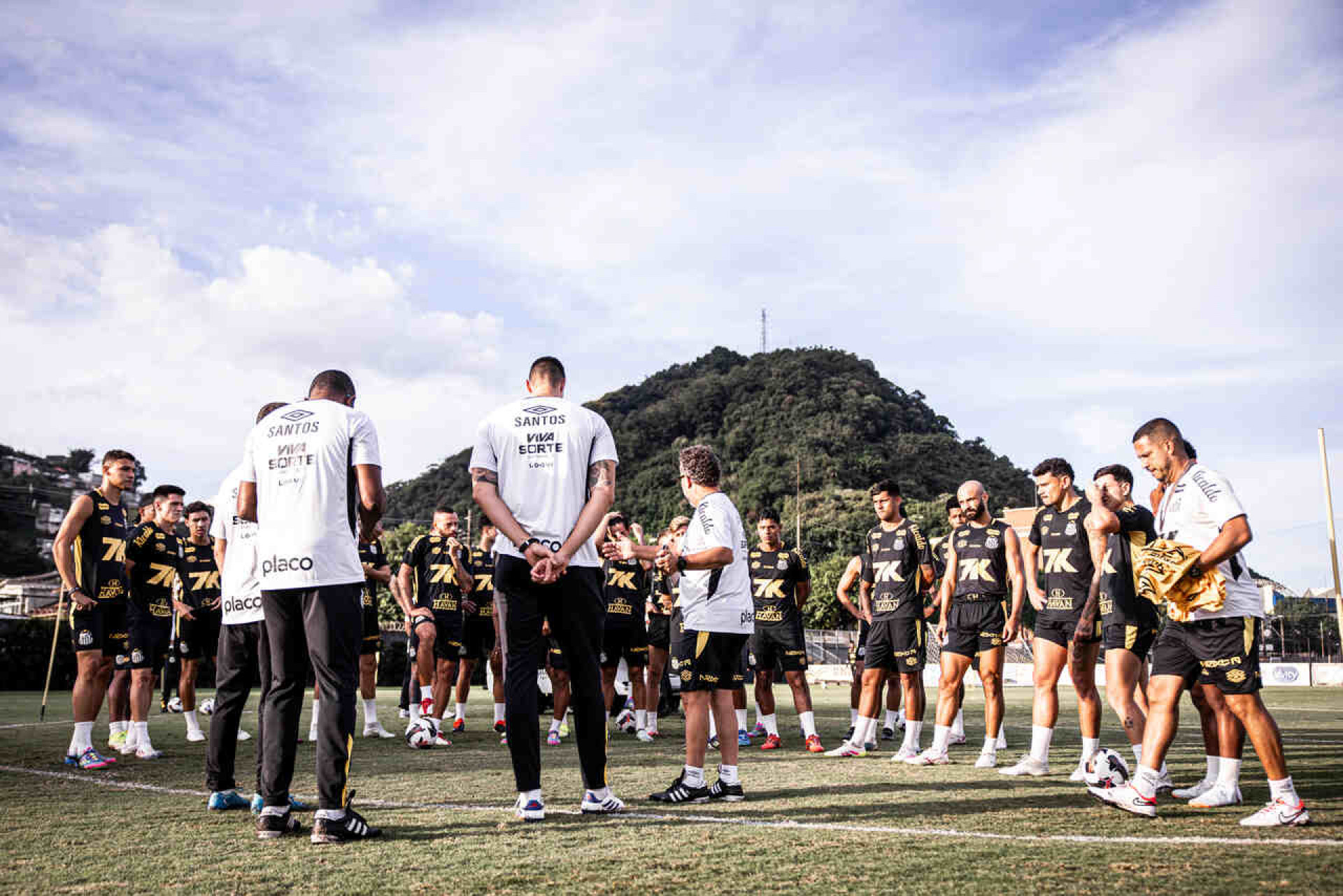 Santos ganha semana livre para recuperar elenco e integrar refor&ccedil;os