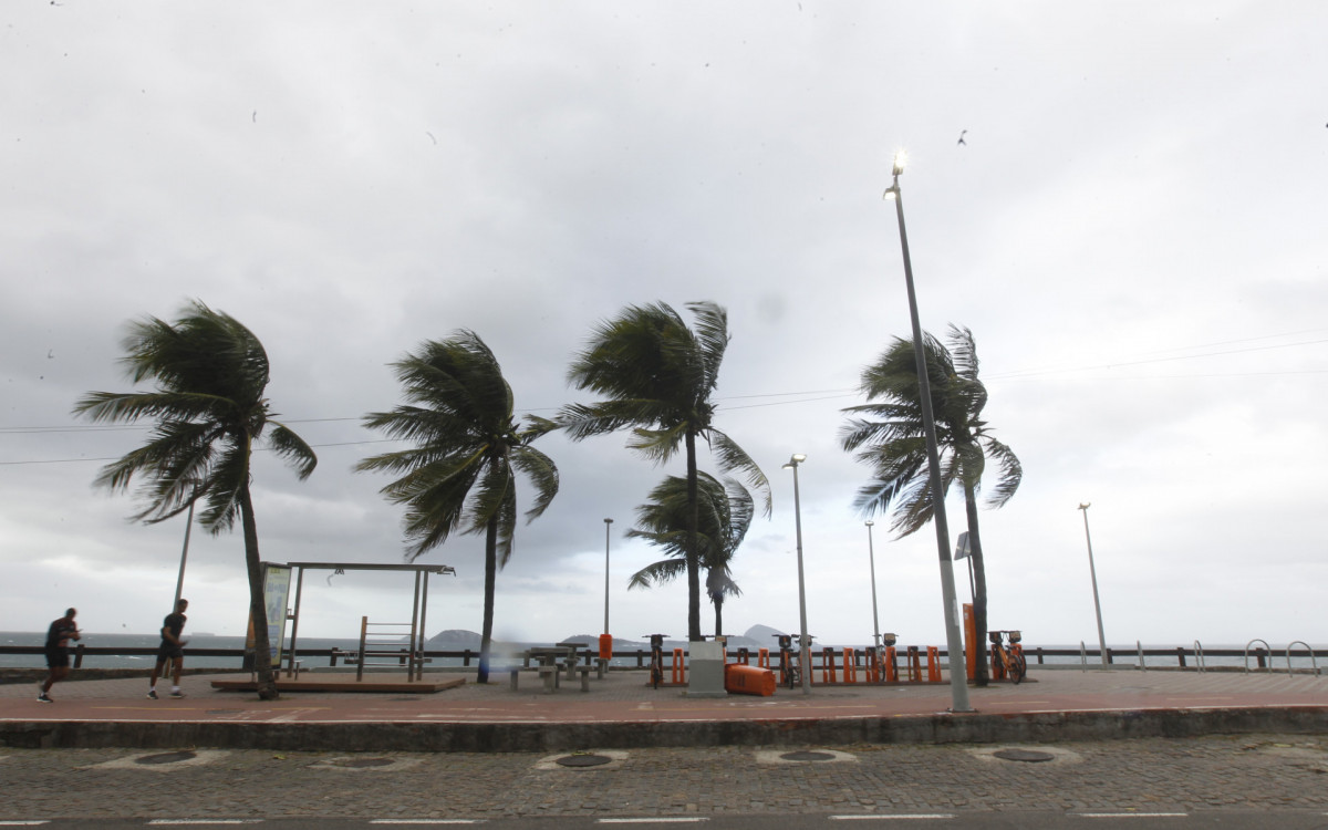 Ventos registrados no Mirante do Leblon, Zona Sul, nesta terça-feira (29). - Arquivo/Reginaldo Pimenta/Agência O Dia