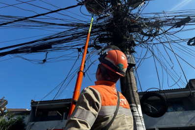 'Gato' de energia é flagrado em ótica na Ilha do Governador